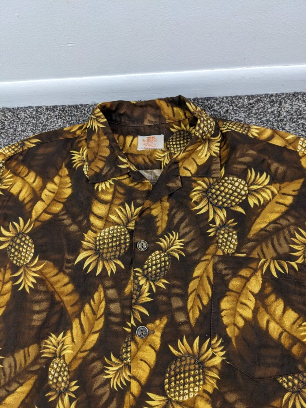 Vintage 70s Ui Maiki Hawaiian Shirt Pineapple Print Gold Buttons Mens XL